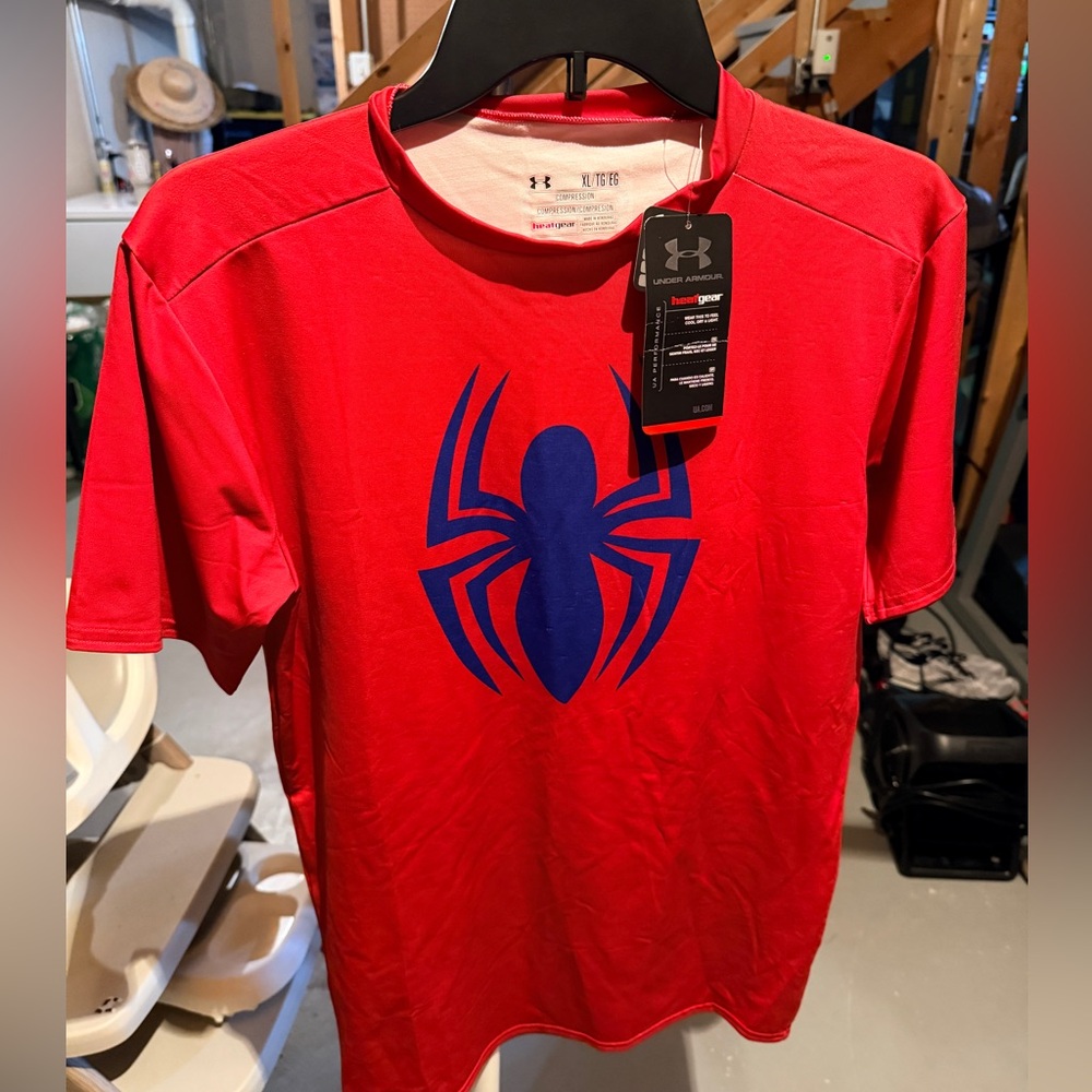 Under Armour Compression Shirt - XL